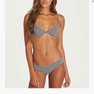 Billabong Bikini Purplish Pink Beautiful Print!